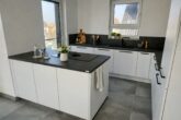 Exklusive 4-Zimmer-Penthousewohnung mit Dachterrasse und hochwertiger Ausstattung - Kueche