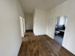 Gepflegte 4-Zimmer-Neubau-Wohnung im Herzen von Nauen zu vermieten - Flur