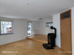 Frisch renoviertes Einfamilienhaus mit einer NEUEN Einbauküche in Kirchdorf an der Amper zu vermieten - Wohnzimmer