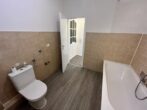 Erstbezug nach Renovierung! Helle 2,5-Zimmer-Wohnung im schönen Luisenhof von Essen-Frohnhausen zu vermieten - Bad