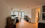 Gepflegte 2-Zimmer-Wohnung mit Balkon und Stellplatz in Leipzig zu vermieten - Wohnzimmer
