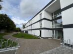 Erstbezug in ein vollmöbliertes Neubau-Apartment im Erdgeschoss mit einer Terrasse zu vermieten - Außenanlagen 3
